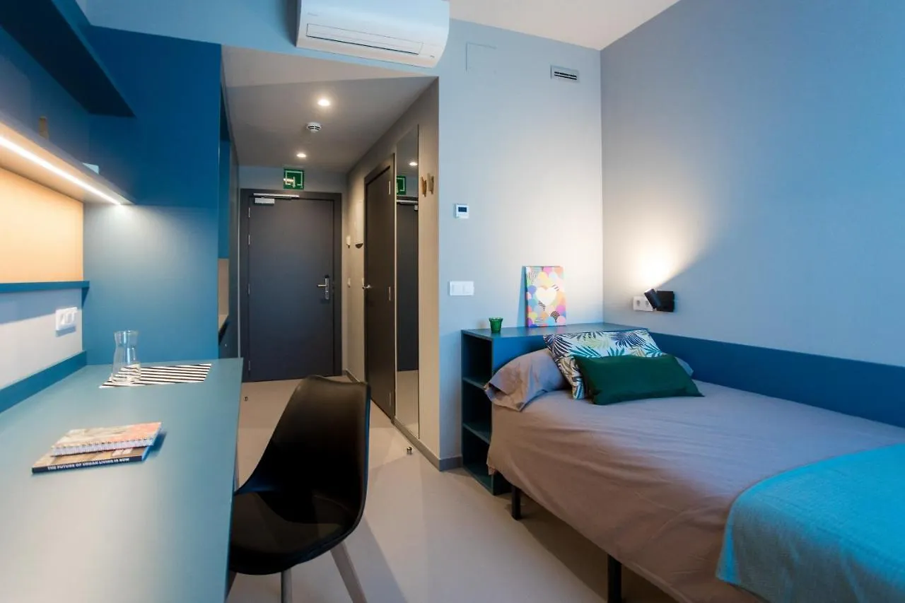 Residencia Universitaria Resa San Mames Бильбао