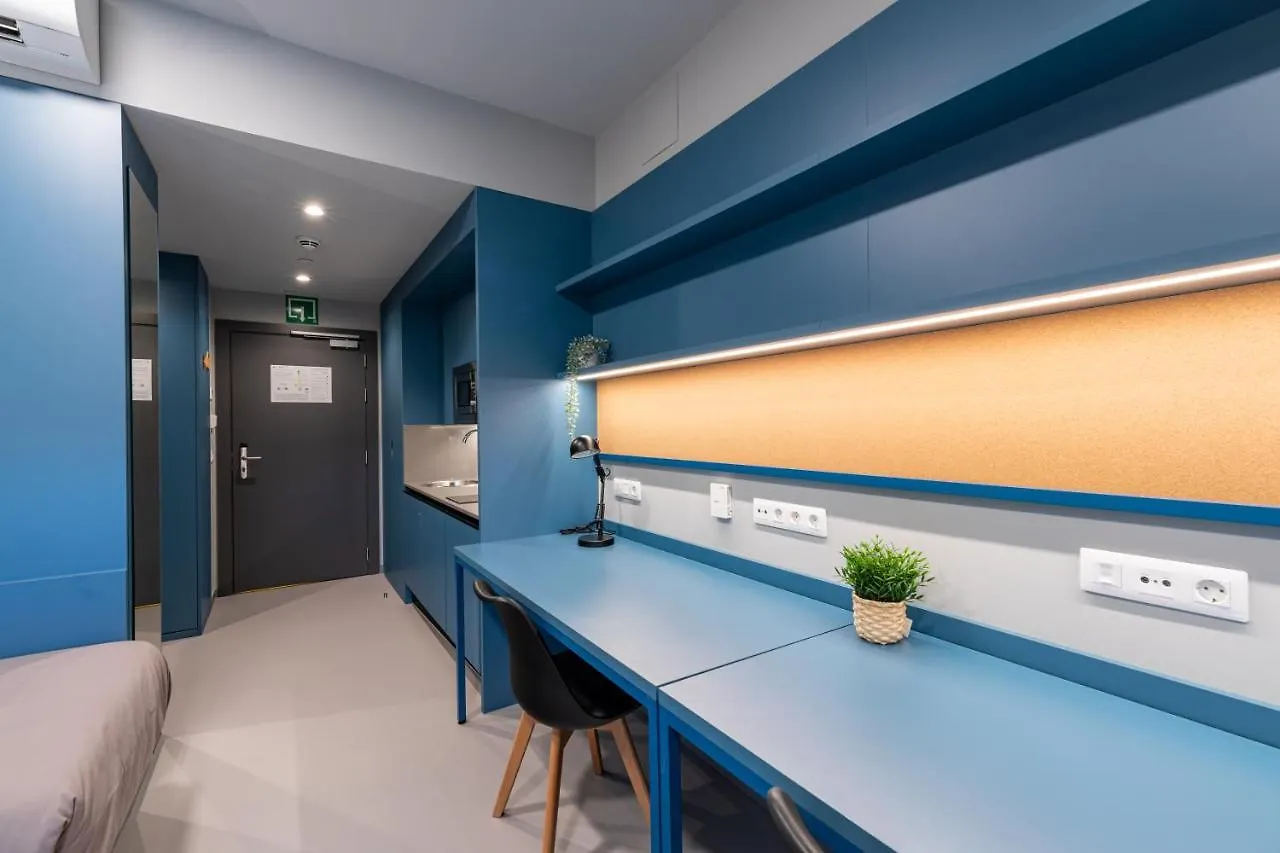 Residencia Universitaria Resa San Mames Бильбао